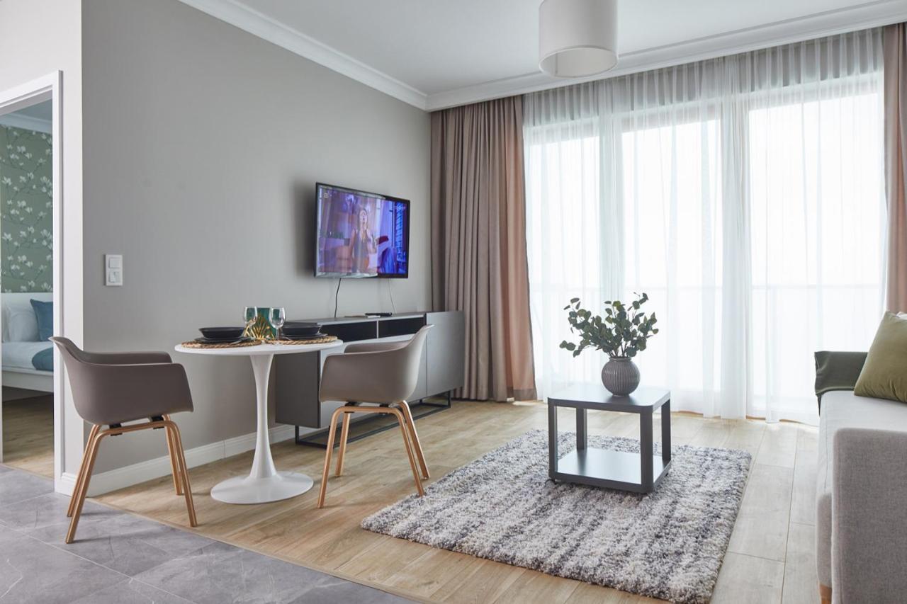 Metro Imielin Apartments Варшава Екстер'єр фото