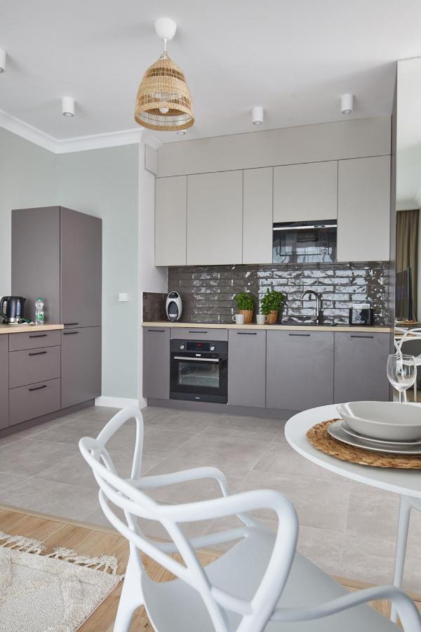 Metro Imielin Apartments Варшава Екстер'єр фото